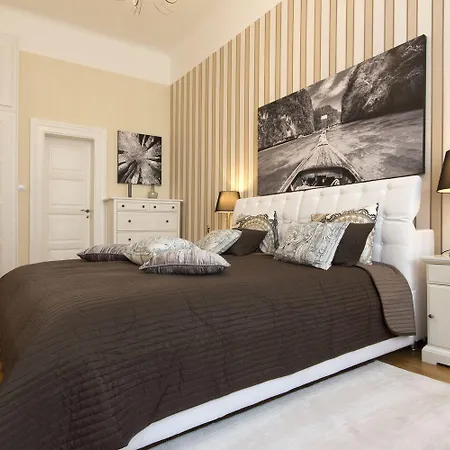 Vaci 12 Appartement Boedapest